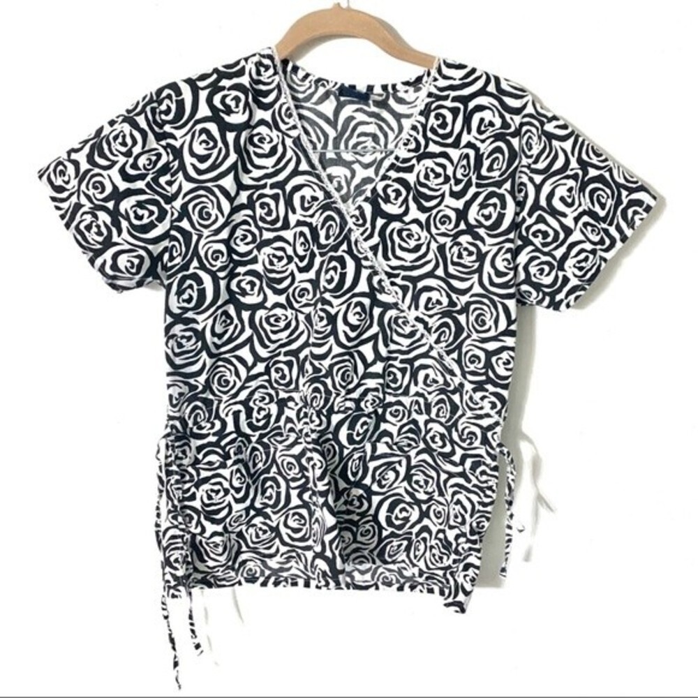 Rose print black and white scrub top